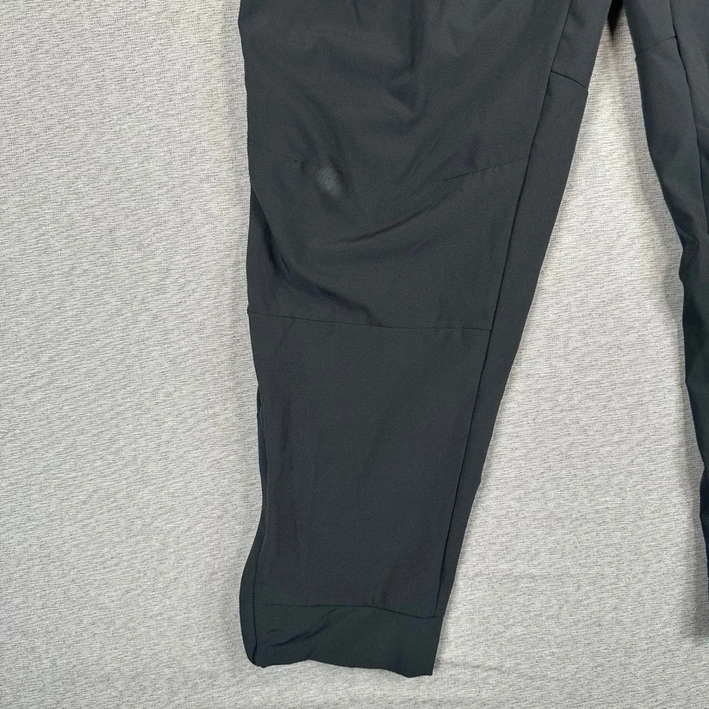 Nike Dri-FIT Challenger Pants Mens Medium Tapered Running Black FB7548-010